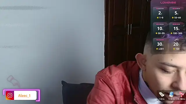 Snapshot of Aleecandrews chatting on September 22, 2025, 7:20 pm Aleecandrews online show from September 22, 2025, 7:20 pm