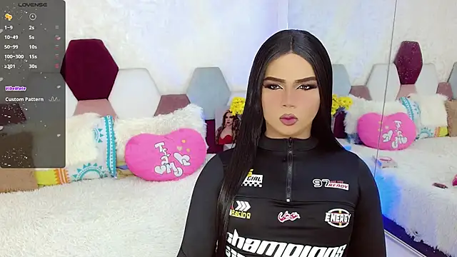 Snapshot of kushina_uzumaki75 chatting on October 4, 2025, 3:52 am kushina uzumaki75 online show from October 4, 2025, 3:52 am