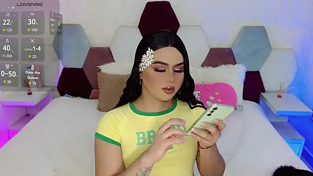 kushina uzumaki75 online show from November 23, 2025, 4:33 am