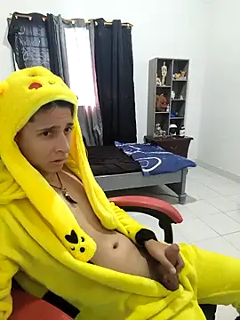 gomitaboy 1 online show from February 5, 2026, 7:21 pm