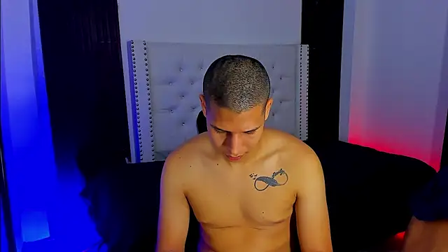 Latin Boyss  online show from October 18, 2025, 7:49 pm