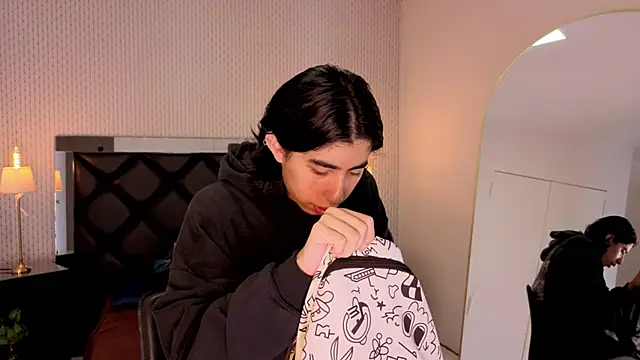 ryo light online show from October 8, 2025, 8:09 pm