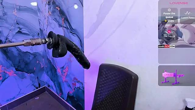 Emily Evo online show from April 11, 2026, 11:58 am