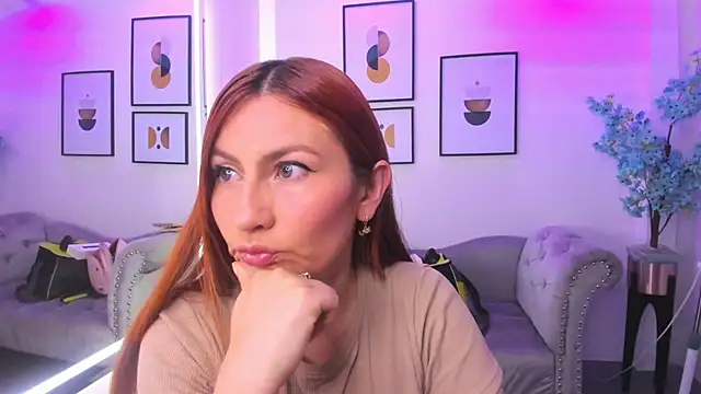 Snapshot of Alicia_leclair chatting on September 24, 2025, 3:35 am Alicia leclair online show from September 24, 2025, 3:35 am