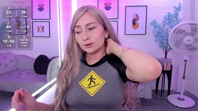 Alicia leclair online show from November 15, 2025, 3:43 am