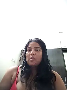 Snapshot of srimasrima chatting on February 19, 2026, 4:37 pm srimasrima online show from February 19, 2026, 4:37 pm