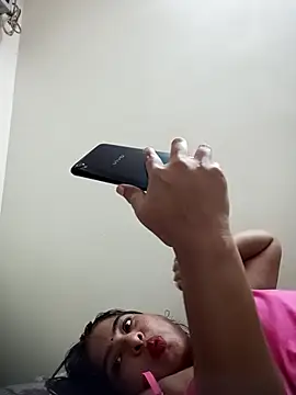 srimasrima online show from October 9, 2025, 5:02 pm