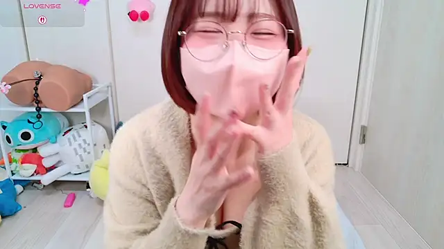 chii chan o0 online show from April 16, 2026, 1:23 pm