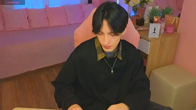 Snapshot of Martin_Jin chatting on September 18, 2025, 12:19 pm Martin Jin online show from September 18, 2025, 12:19 pm