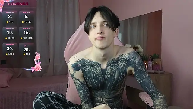 Snapshot of Martin_Jin chatting on October 24, 2025, 12:48 pm Martin Jin online show from October 24, 2025, 12:48 pm