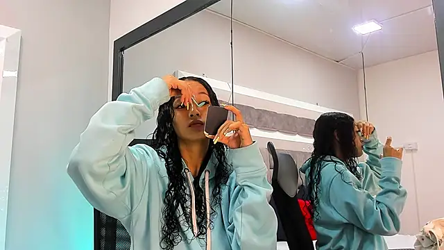 Snapshot of JuliettaBleer chatting on October 6, 2025, 11:55 am JuliettaBleer online show from October 6, 2025, 11:55 am