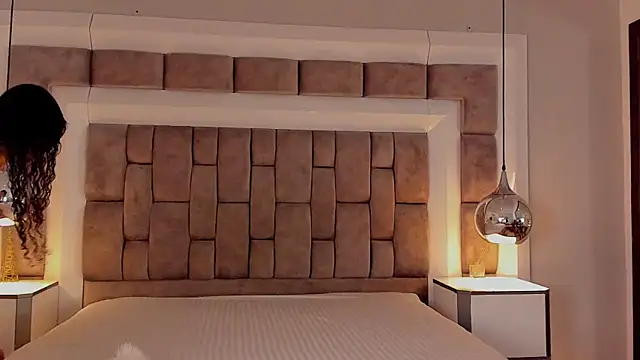 JuliettaBleer online show from December 19, 2025, 12:40 pm