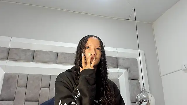 Snapshot of JuliettaBleer chatting on November 1, 2025, 11:59 am JuliettaBleer online show from November 1, 2025, 11:59 am