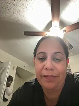 PrettyKittyMia online show from April 12, 2026, 2:04 am