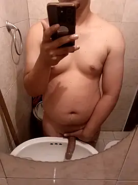 Snapshot of Boylatinn chatting on September 13, 2025, 2:28 pm Boylatinn online show from September 13, 2025, 2:28 pm