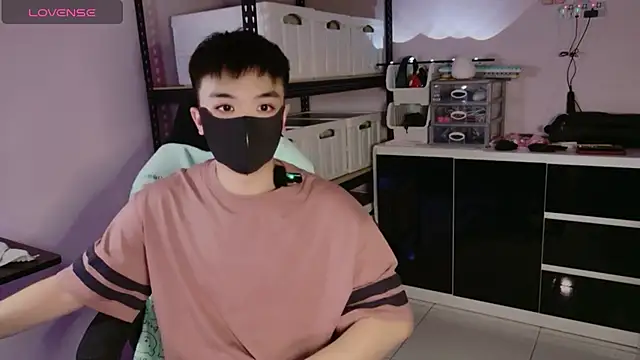 Snapshot of doggyman523 chatting on September 19, 2025, 3:49 pm doggyman523 online show from September 19, 2025, 3:49 pm