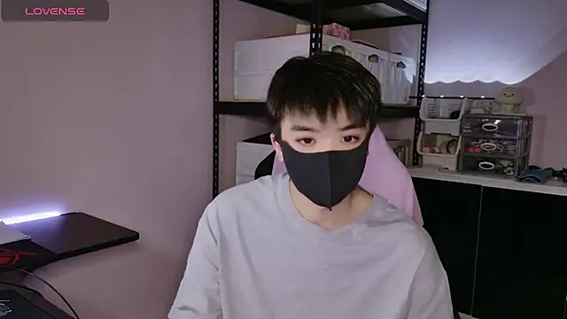 Snapshot of doggyman523 chatting on October 28, 2025, 3:11 pm doggyman523 online show from October 28, 2025, 3:11 pm