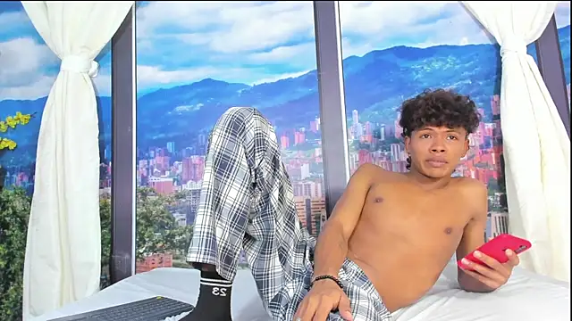 Snapshot of MilthonDelis chatting on September 23, 2025, 9:49 am MilthonDelis online show from September 23, 2025, 9:49 am