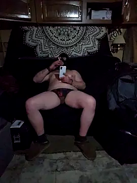 JoeyUhOh online show from November 11, 2025, 7:25 am