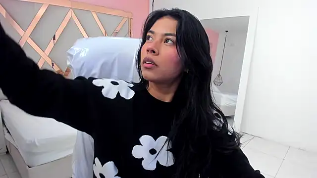 samantaa shy online show from September 30, 2025, 2:39 am