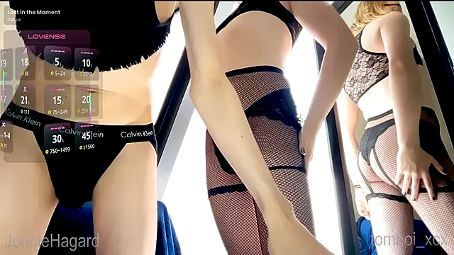 Snapshot of tomboi_xcx chatting on October 27, 2025, 7:26 pm tomboi xcx online show from October 27, 2025, 7:26 pm