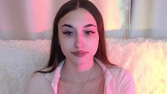 Snapshot of MelissaPristine chatting on October 5, 2025, 10:39 am MelissaPristine online show from October 5, 2025, 10:39 am