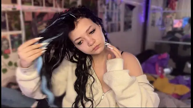 nikoli naw online show from October 24, 2025, 1:37 am