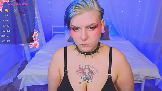 bluelunaray online show from September 24, 2025, 11:06 am