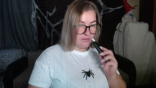 Snapshot of NikaSkylink chatting on October 30, 2025, 3:38 am NikaSkylink online show from October 30, 2025, 3:38 am