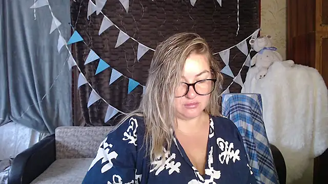 Snapshot of NikaSkylink chatting on September 28, 2025, 4:08 am NikaSkylink online show from September 28, 2025, 4:08 am