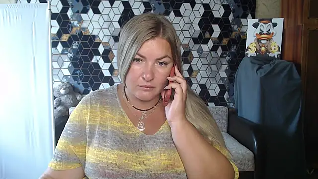 NikaSkylink online show from June 29, 2026, 6:42 am