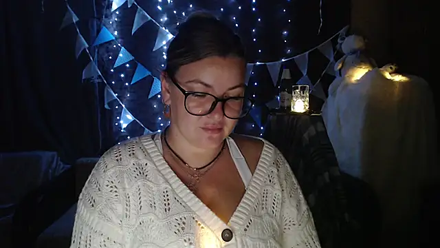 Snapshot of NikaSkylink chatting on September 19, 2025, 6:56 pm NikaSkylink online show from September 19, 2025, 6:56 pm