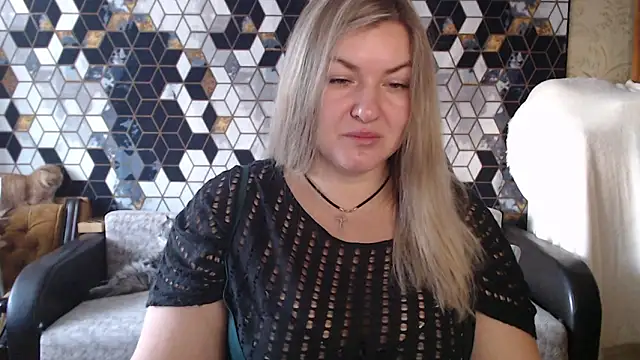 NikaSkylink online show from February 9, 2026, 5:16 am