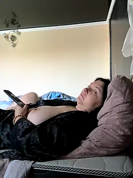 Liza Will online show from October 29, 2025, 6:23 am