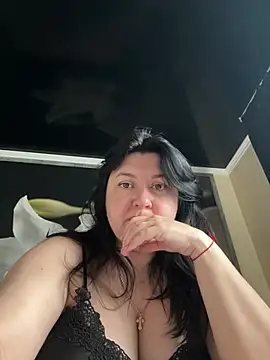 Liza Will online show from April 10, 2026, 6:42 am