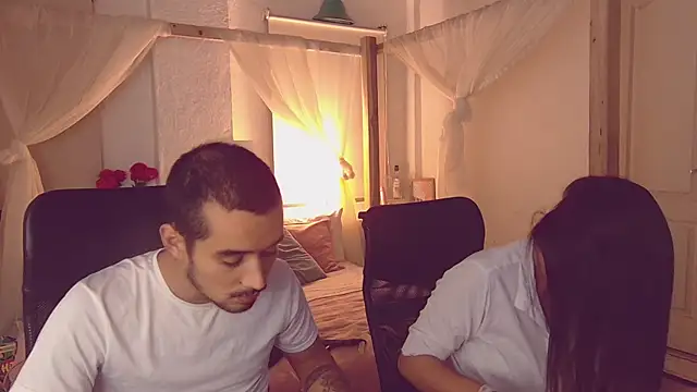 Snapshot of Laila_asher chatting on October 3, 2025, 7:10 am Laila asher online show from October 3, 2025, 7:10 am