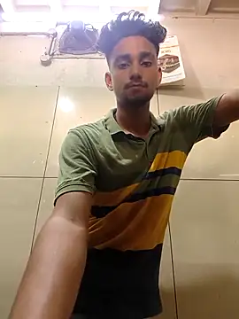 Snapshot of Irfan_irfan chatting on October 8, 2025, 6:37 am Irfan irfan online show from October 8, 2025, 6:37 am