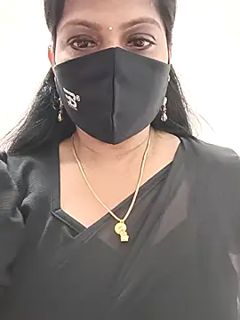 shivani27 online show from October 8, 2025, 6:30 pm