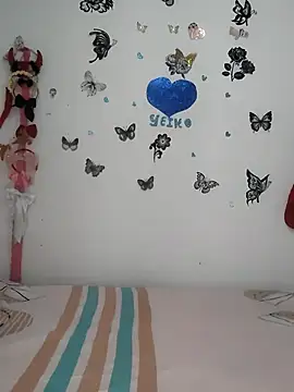 AntonelaMorriz online show from December 4, 2025, 8:24 am