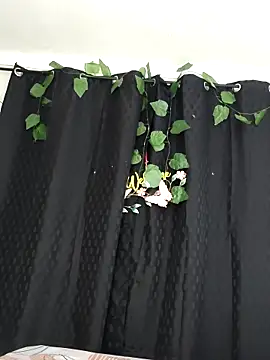 AntonelaMorriz online show from April 11, 2026, 8:51 am