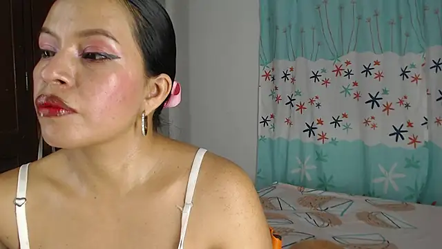 Snapshot of AntonelaMorriz chatting on September 29, 2025, 7:59 am AntonelaMorriz online show from September 29, 2025, 7:59 am