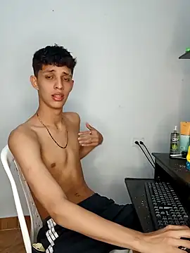 Snapshot of Allnei chatting on February 27, 2026, 8:52 pm Allnei online show from February 27, 2026, 8:52 pm