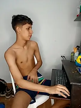 Snapshot of Allnei chatting on February 24, 2026, 8:21 pm Allnei online show from February 24, 2026, 8:21 pm