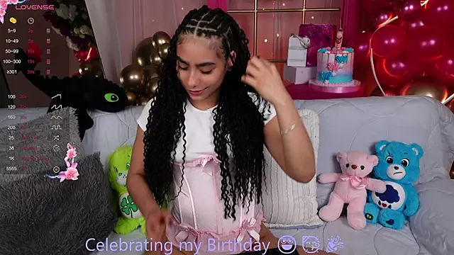 Snapshot of Victoria_Curly chatting on September 26, 2025, 2:51 am Victoria Curly online show from September 26, 2025, 2:51 am