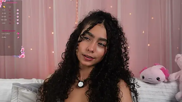 Snapshot of Victoria_Curly chatting on October 26, 2025, 3:07 am Victoria Curly online show from October 26, 2025, 3:07 am