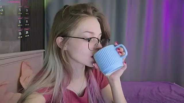 vialeta baby online show from September 20, 2025, 11:43 pm