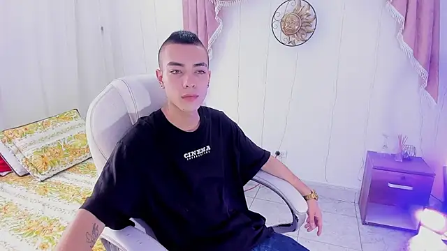 Snapshot of Dereck_Boy8 chatting on October 2, 2025, 9:18 pm Dereck Boy8 online show from October 2, 2025, 9:18 pm