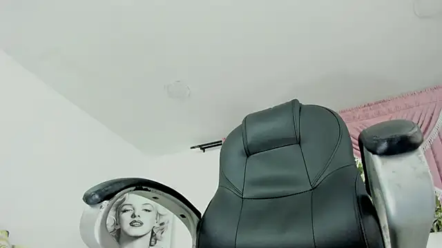 Snapshot of Dereck_Boy8 chatting on September 26, 2025, 8:16 pm Dereck Boy8 online show from September 26, 2025, 8:16 pm