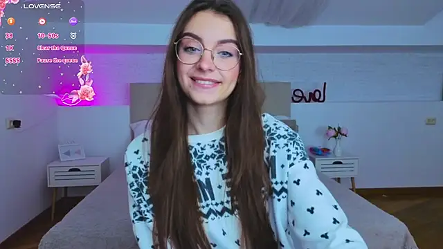 Snapshot of Real_cutie1 chatting on September 28, 2025, 9:33 pm Real cutie1 online show from September 28, 2025, 9:33 pm