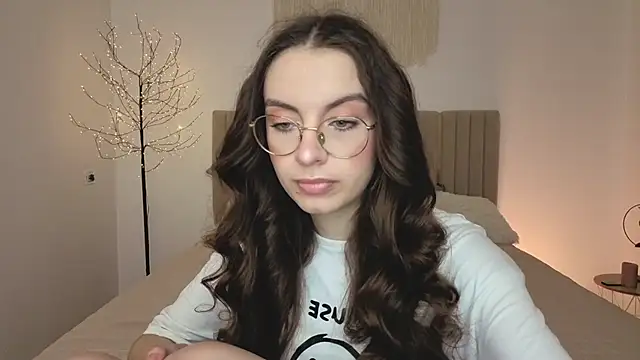 Real cutie1 online show from March 28, 2026, 2:29 pm